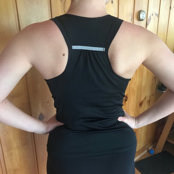 REEBOK Racerback Play Dry Tank - Picture 2 of 7